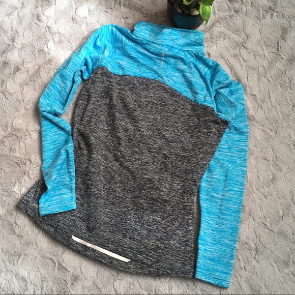 BOGO | FILA | Performance Jacket - Picture 2 of 7